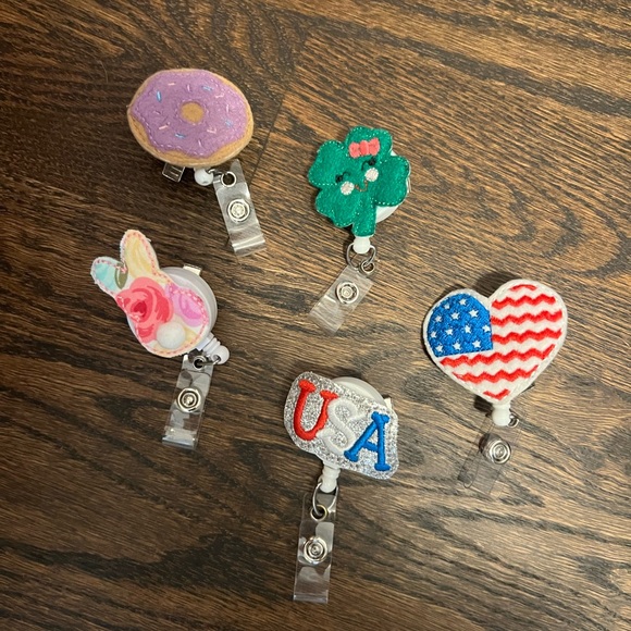 badge reels - Picture 2 of 2